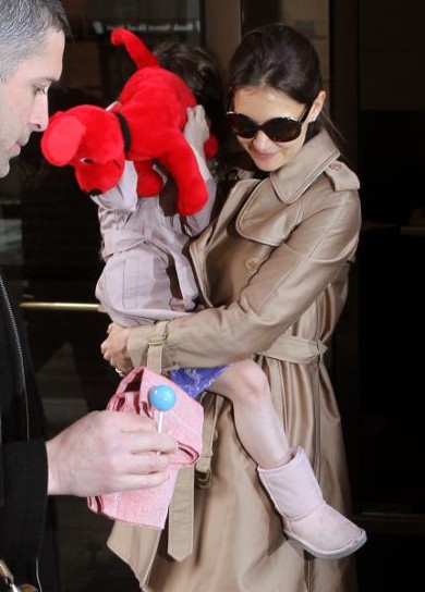 FOTO Katie Holmes zaradi hčerke prenehala skrbeti za svoj videz