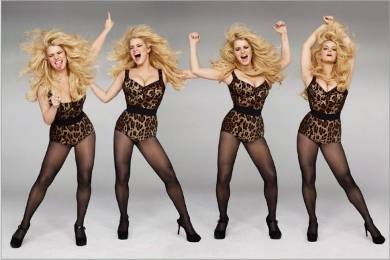 FOTO Jessica Simpson: Debelušna ali hudičevo seksi?