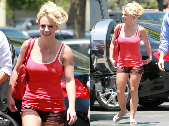 Britney Spears po vročem L.A.-ju v družbi varnostnikov