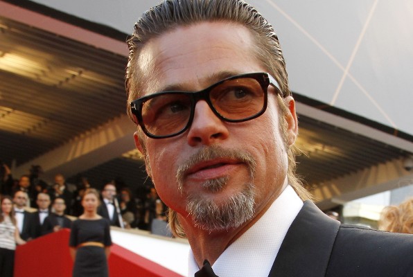 Radodarni Brad Pitt: Sosedom je pripravil pojedino