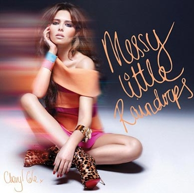 HOT! Cheryl Cole: Razširila noge in izgleda bolj seksi kot kdajkoli!