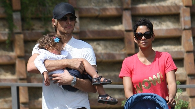 Bo Halle Berry obnovila zvezo z nekdanjim fantom?