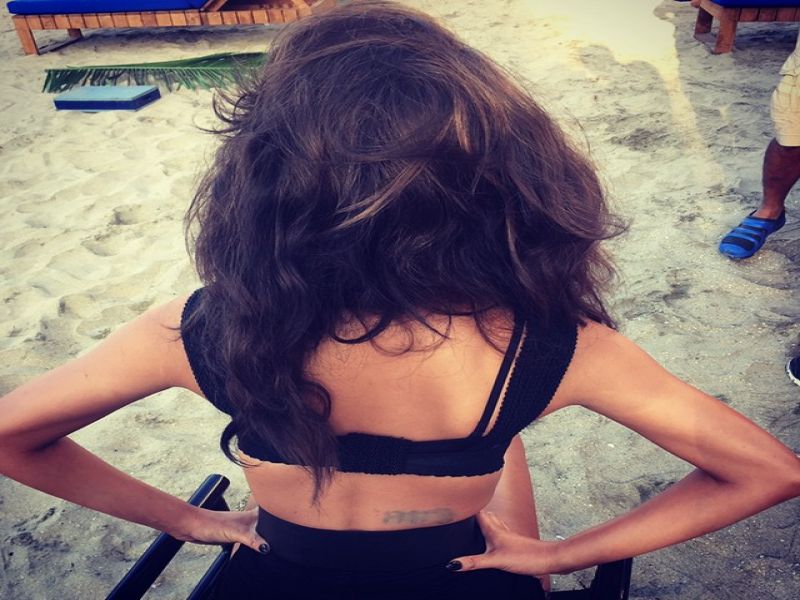 Opa! Chrissy Teigen presenetila z novim videzom!