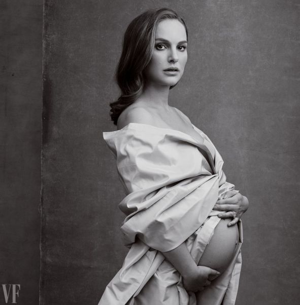 Natalie Portman pokazala trebušček