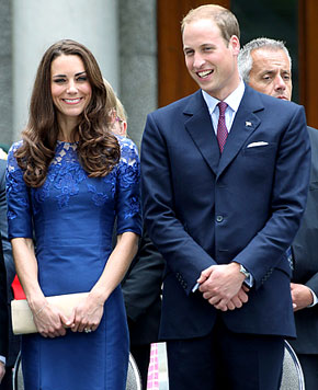 Poročna obleka Kate Middleton je prava atrakcija!