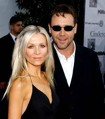 Russell Crowe: Bil je sebičen, ženo je varal s striptizetami!?