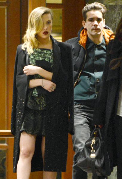 Seksi Scarlett Johansson pokazala novega moškega
