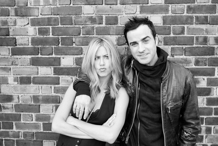 Jennifer Aniston z Justinom nadaljuje tam kjer je ostala z Bradom