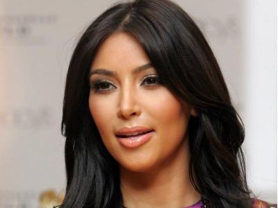Kim Kardashian podelila modne nasvete dekletom z oblinami