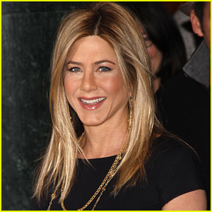 Jennifer Aniston: Najbolj vroča ženska desetletja ostaja sama