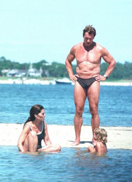 OPA! Arnold Schwarzenegger razkazoval golo zadnjico
