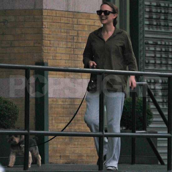 Foto: Mlada mamica Natalie Portman prvič ujeta po porodu