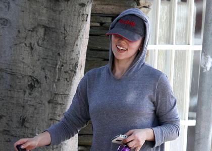 Scarlett Johansson: Med petjem se počuti, kot bi bila pod tušem
