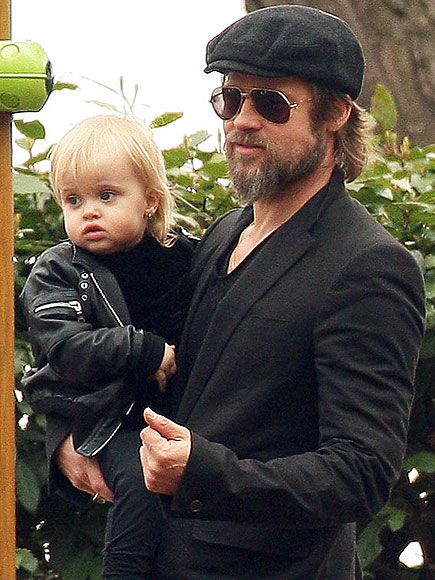 FOTO Dvojčka Jolie-Pitt praznovala 2. rojstni dan!