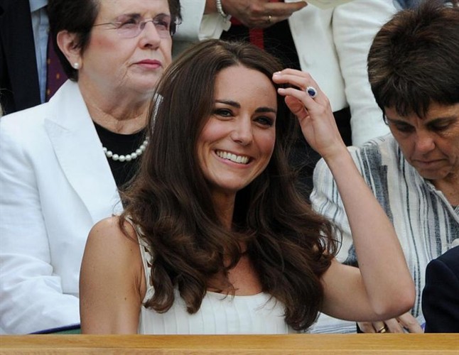 Kate Middleton: Kopija njenega zaročnega prstana je pravi hit!
