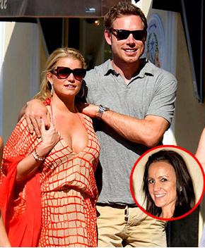 Jessica Simpson se mečka kar pred svojo mamo!