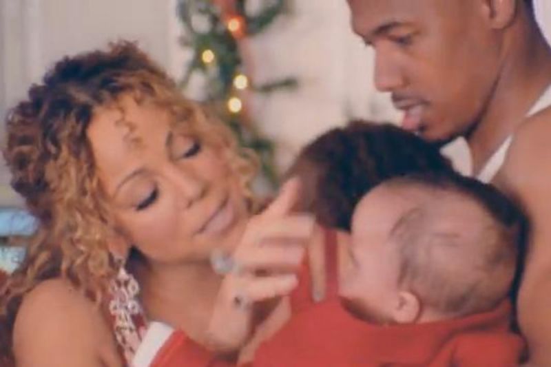 Mariah Carey: V božičnem spotu tudi srčkana dvojčka