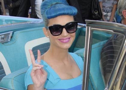 Katy Perry predstavila svojo linijo umetnih trepalnic