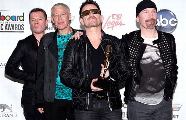 Šok! U2: Nekdanja asistentka jim je ukradla tri milijone