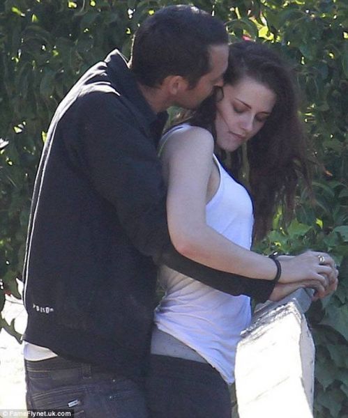 DOKAZI Robert Pattinson: Fotografije, ki so mu zlomile srce