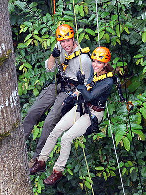 Kate in William: Paparaci z njima tudi v pragozdu