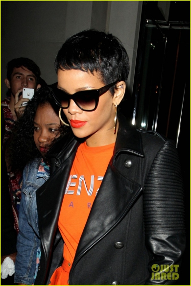 Kmet Rihanni oprostil goloto