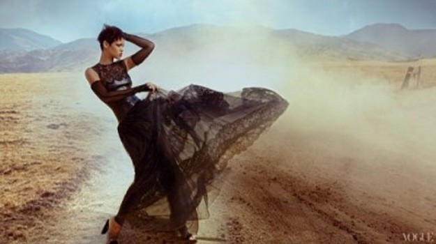 Rihanna se bo vrnila h Chrisu