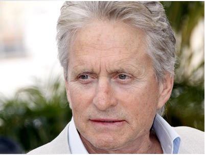 TRAGIČNO Michael Douglas: Rak se je razširil na vrat in glavo