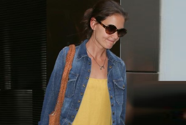 Katie Holmes: V lovu na novega fanta najela ljubezenskega terapevta