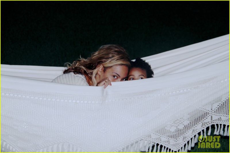 Foto! Je to najbolj srčkana fotografija Beyonce in njene hčerkice?