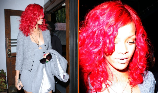 FOTO Rihanna pretiravala s kričeče rdečo barvo las