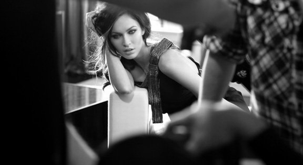 FOTO Brhka Megan Fox se nastavlja v novi reklami