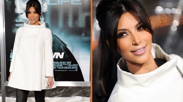 FOTO Kim Kardashian: Tudi do vratu zapeta je ljubka lepotica