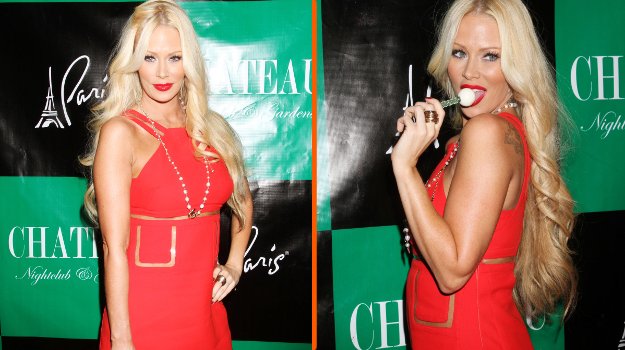 HOT! Jenna Jameson: Porno zvezdnica je za svoj rojstni dan lizala