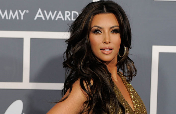 Kosmata Kim Kardashian se depilira že od 12.leta