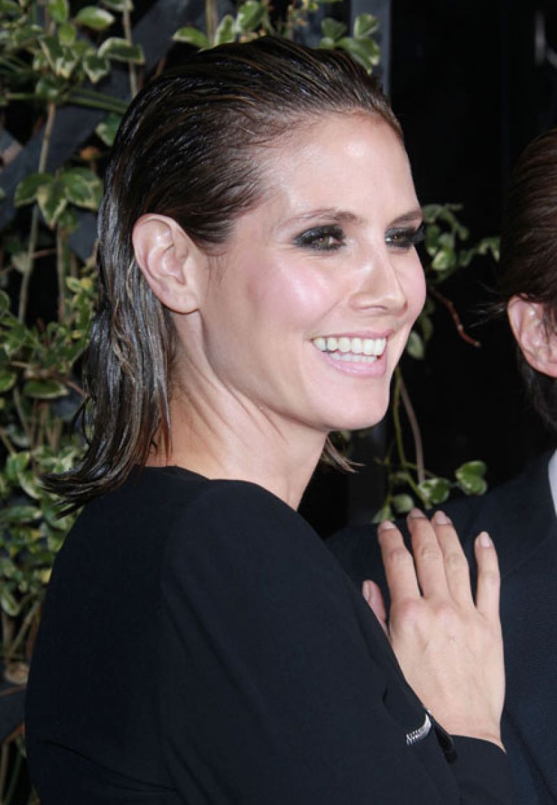 FOTO Heidi Klum: Kaj za vraga se je zgodilo z njenimi lasmi?!
