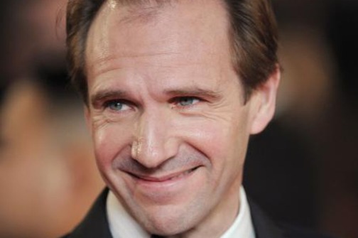 Ralph Fiennes: Napadi panike me spravljajo s tira