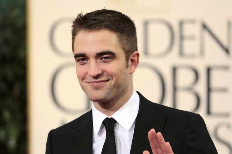Opa! Robert Pattinson je drastično spremenil svojo navado