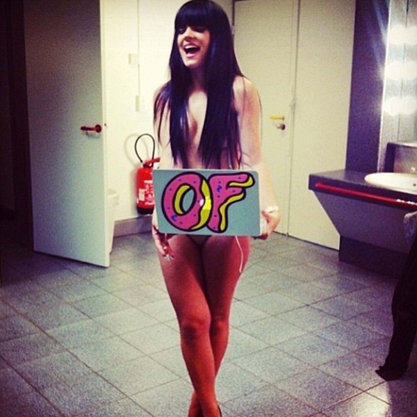 Opa! Lily Allen: Pretirava z goloto?!