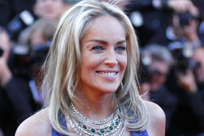 Šok! Sharon Stone: Zakaj je morala v bolnišnico?