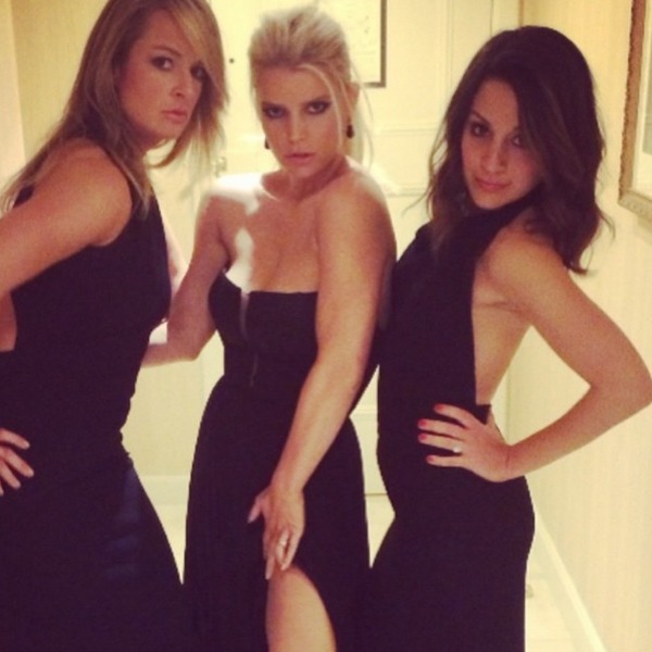 Opa! Jessica Simpson: Rada se pohvali