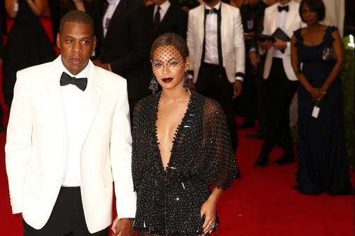 Opa! Kaj se dogaja med Beyonce in njenim telesnim stražarjem?