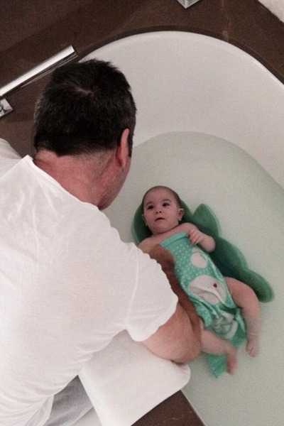 Foto! Simon Cowell: Tako je okopal sinčka