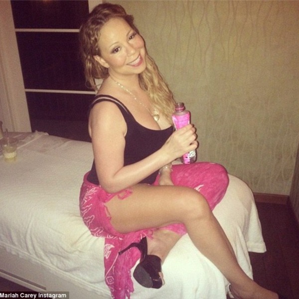 Foto! Mariah Carey: Ne more brez visokih pet