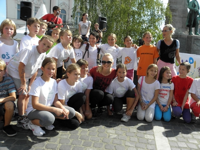 Vroče! Dobrodelna misica Lana tekla za boljši svet!