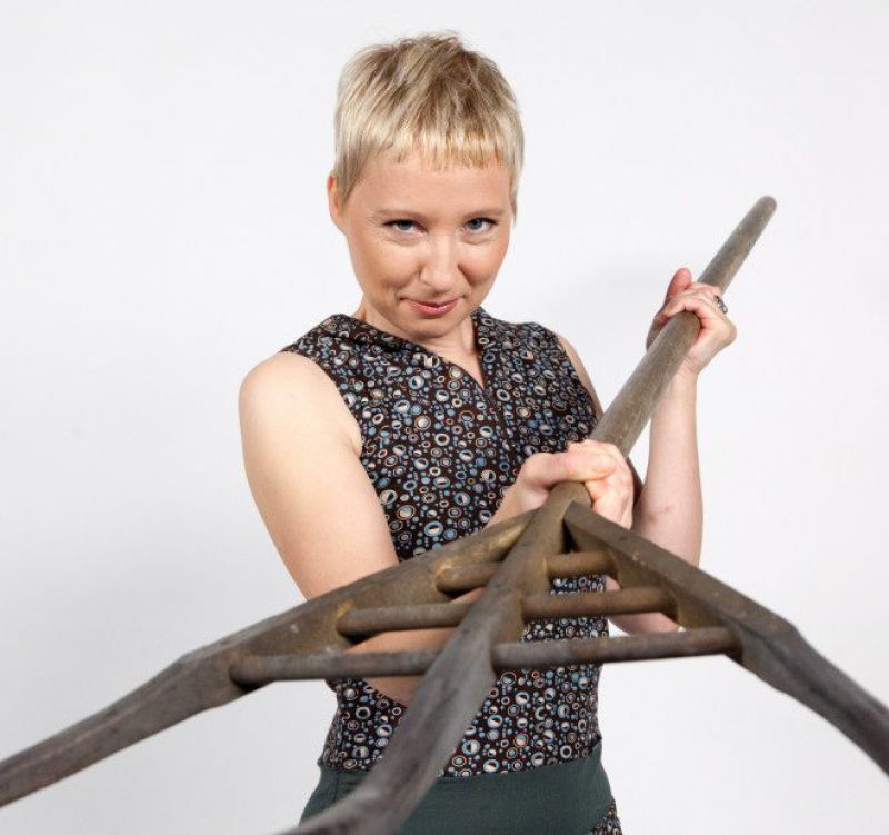 OJOJ! Valerija iz Kmetije ne more brez čika: Pokadi dve škatli na dan!