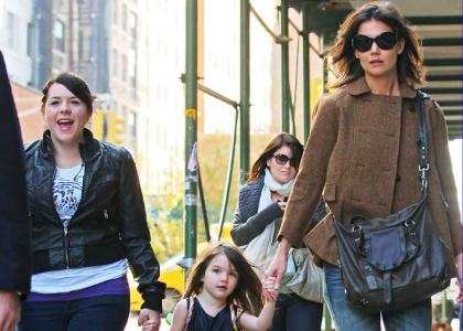 Tomova posvojenka je nova pomočnica Katie Holmes