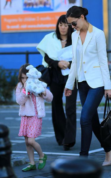 Katie Holmes preživlja čas z nejevoljno Suri