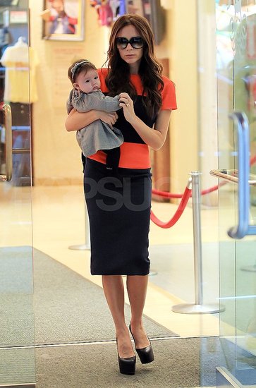 Victoria Beckham z modno hčerkico nakupovala igračke