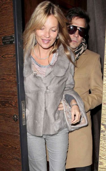 Kate Moss: Dopolnila 38 let in postala lepotna muza